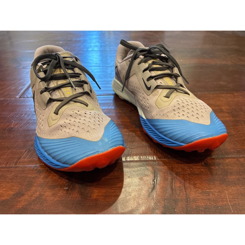 Nike Air Zoom Terra Kiger 5 Women 9 Tan Blue‎ AQ2220-200 Trail Running Shoes